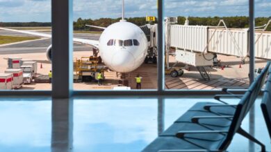 Travel Alert: U.S. Government Shutdown Starts to Hit Airline Bookings