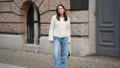 17 cardigans and scarves that look like a rich Hamptons mom