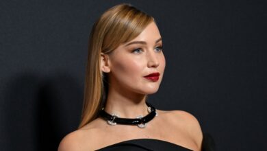 Channel Jennifer Lawrene's Rich Mom Bag for just $26