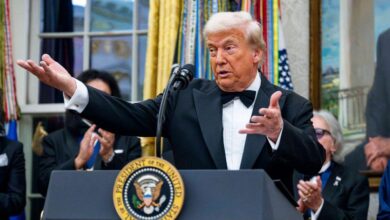 Donald Trump offers to 'leave' the presidency amid a guest appearance at the Kennedy Center