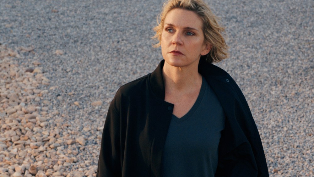 Final review of 'Pluribus': slow, not boring