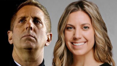 Greg Biffle's Christmas card is sent in the mail after his family dies in a plane crash