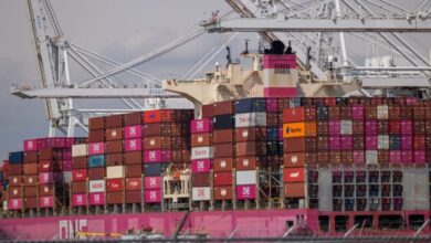 Inflation eases, but mortgage rates don't as investor worries remain