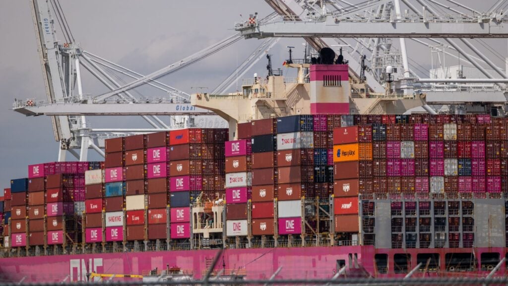 Inflation eases, but mortgage rates don't as investor worries remain