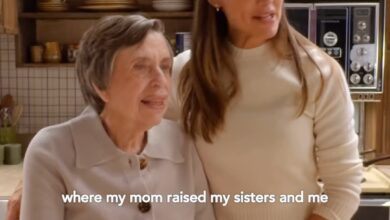 Jennifer Garner bursts into tears as she and her mother are surprised by the perfect recreation of her childhood kitchen