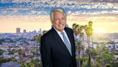 Los Angeles broker, CEO and SoCal luxury icon John Aaroe dies