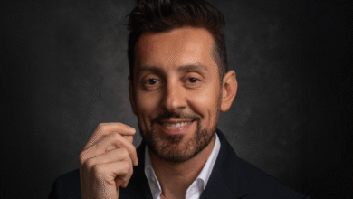 Max Amini signs with UTA