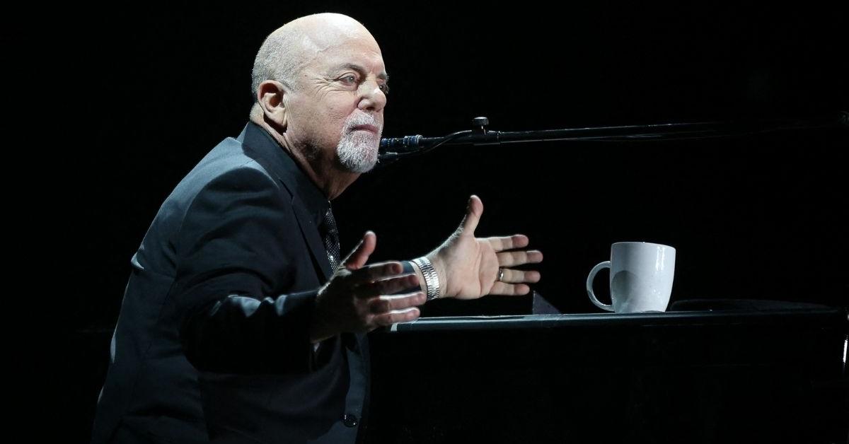Bill Joel uses cane in first performance since brain disorder diagnosis