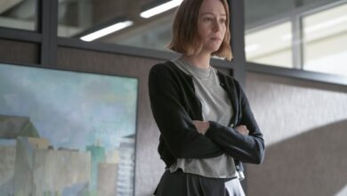 Hannah Einbinder on That Timely 'Hacks' Storyline and Stephen Colbert