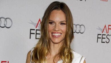 Hilary Swank blew her top at the mother of dying children over secret selfie anxiety