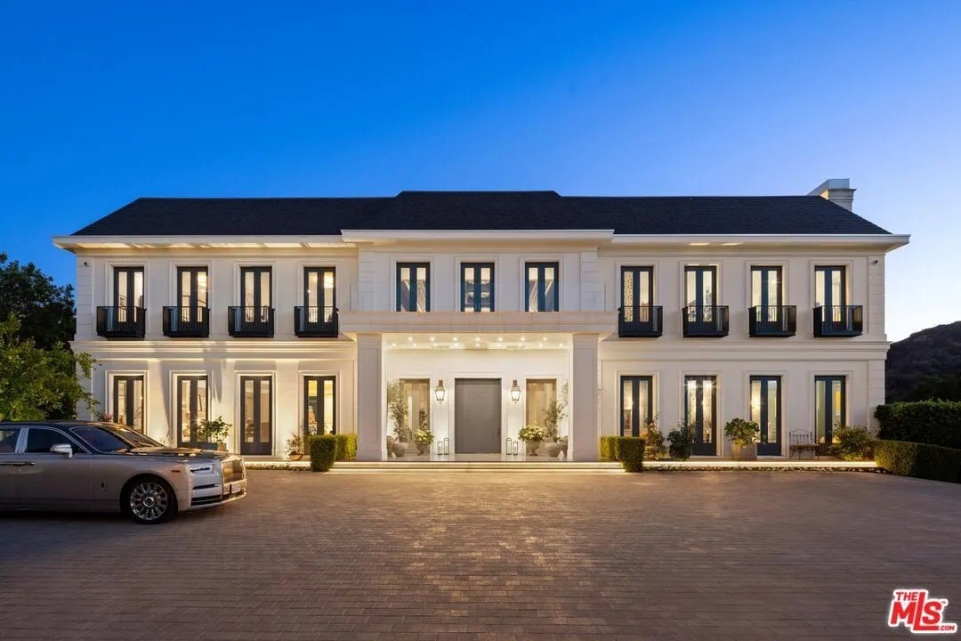 Jennifer Lopez and Ben Affleck's mansion is back on the market