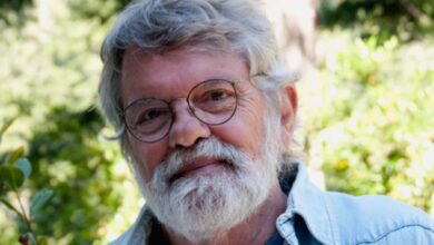 Producer and director of 'Seinfeld' was 86