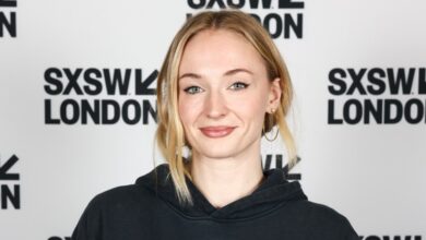 Sophie Turner talks about her mother's guilt while working