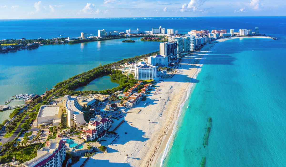 Cancun Sees Spike in Hotel Cancellations Following Amplified Safety Warnings