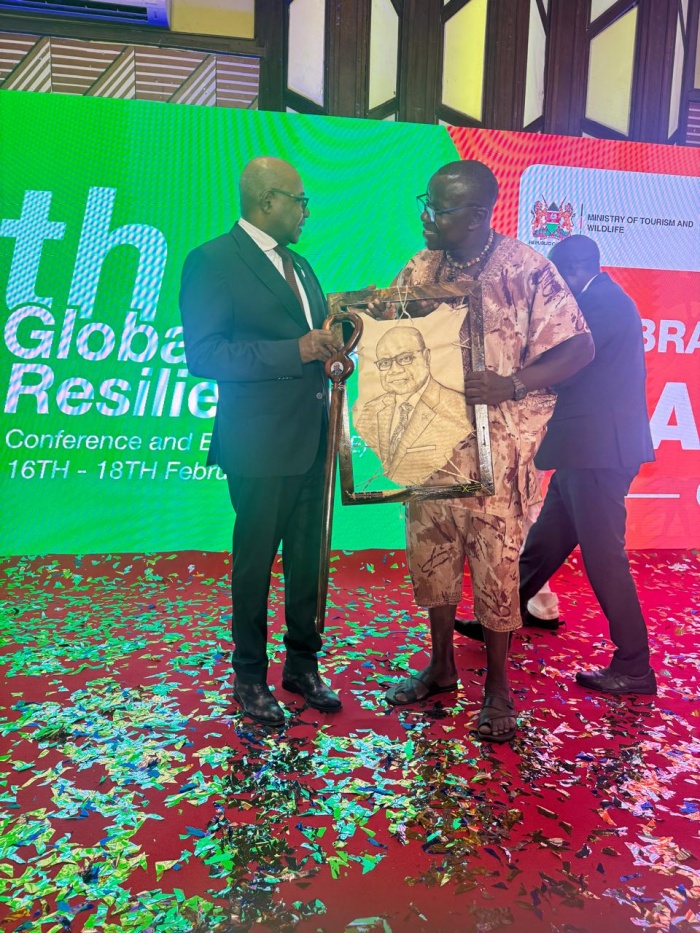 Jamaica's Minister of Tourism receives Global Tourism Resilience Lifetime Achievement Award | News