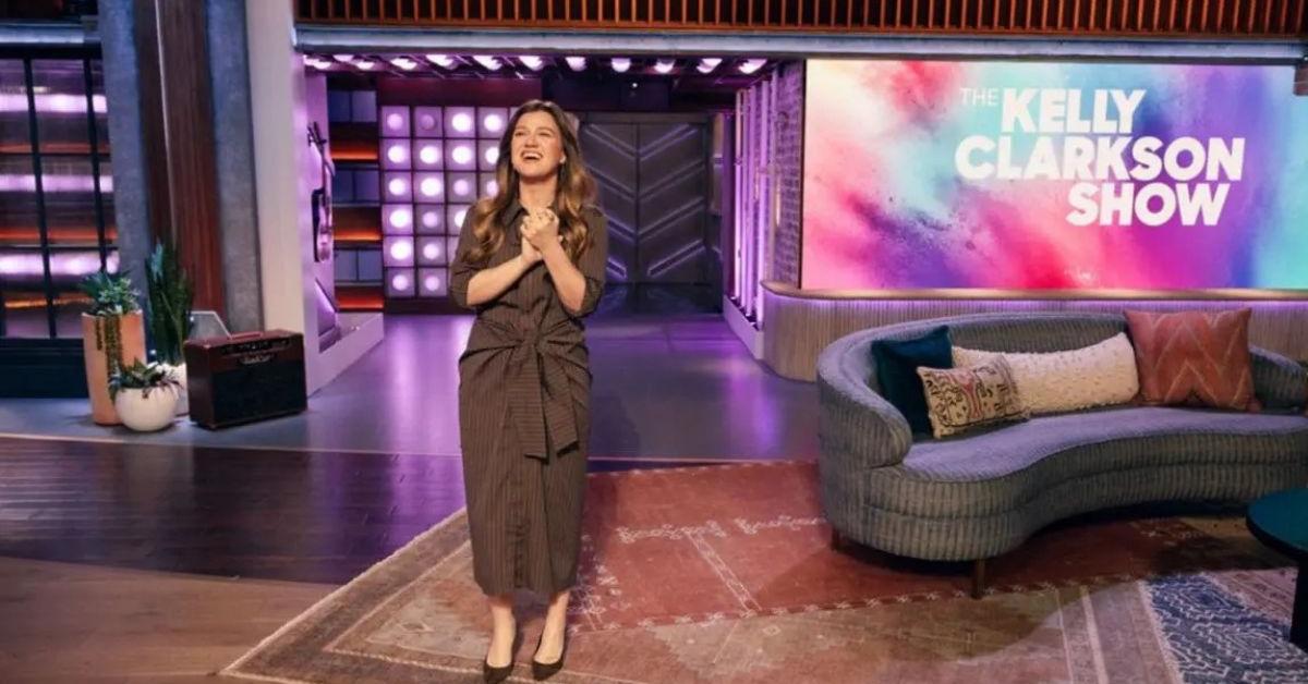 Kelly Clarkson announces that the talk show is ending after seven seasons