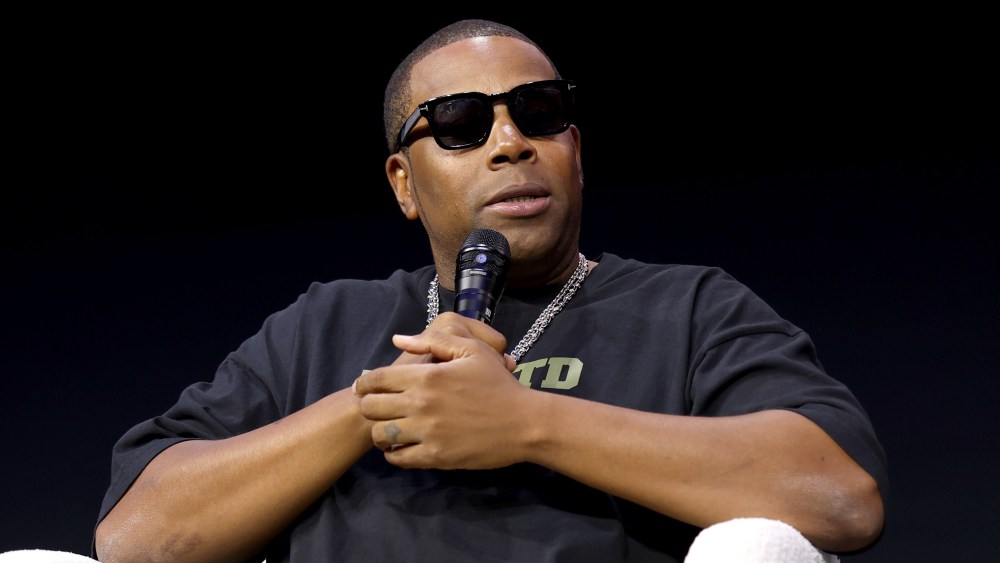 Kenan Thompson says he's 'definitely' thinking about leaving 'SNL.'