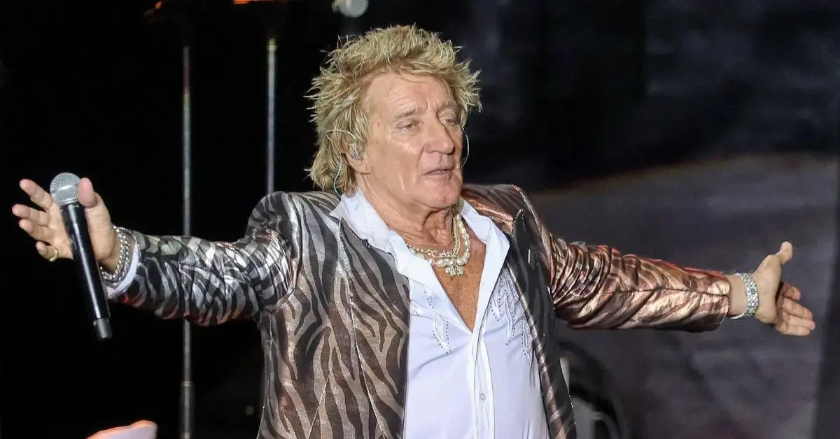 Rod Stewart, 81, Sparks fears his lungs will explode