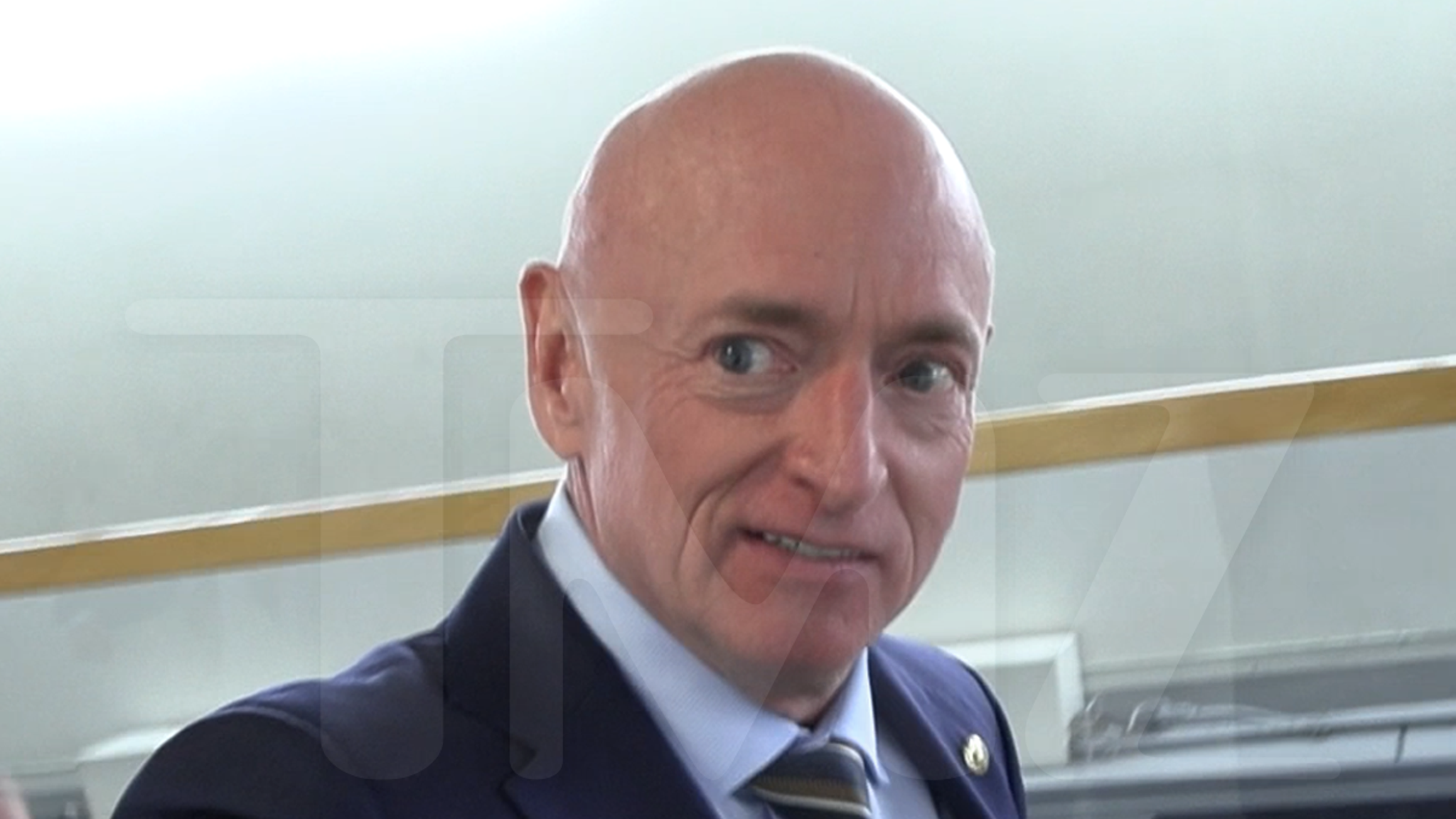Senator Mark Kelly explains what happens when you fart in a space suit