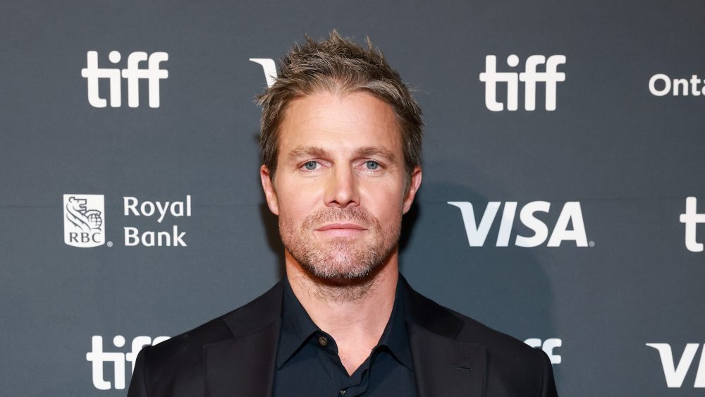 Stephen Amell helms Fox Reboot of Lifeguard Drama