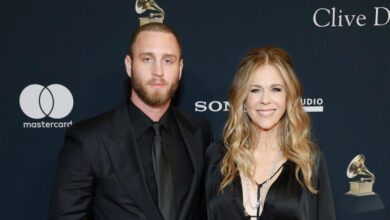 Why Chet Hanks wants to make a 'Strip Club' song with mother Rita Wilson