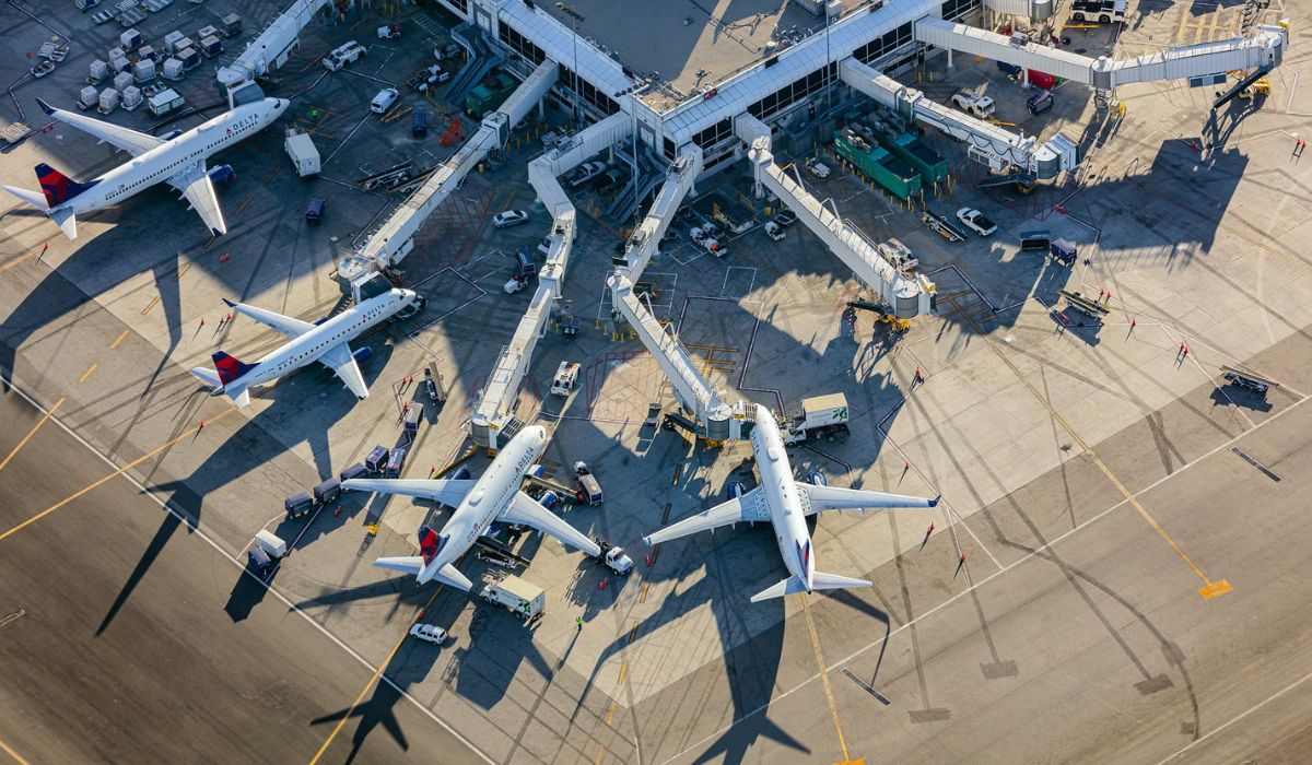 US Flight Chaos: 4,929 Disruptions Hit Travelers as Atlanta and Orlando Airports Lead Nationwide Meltdown