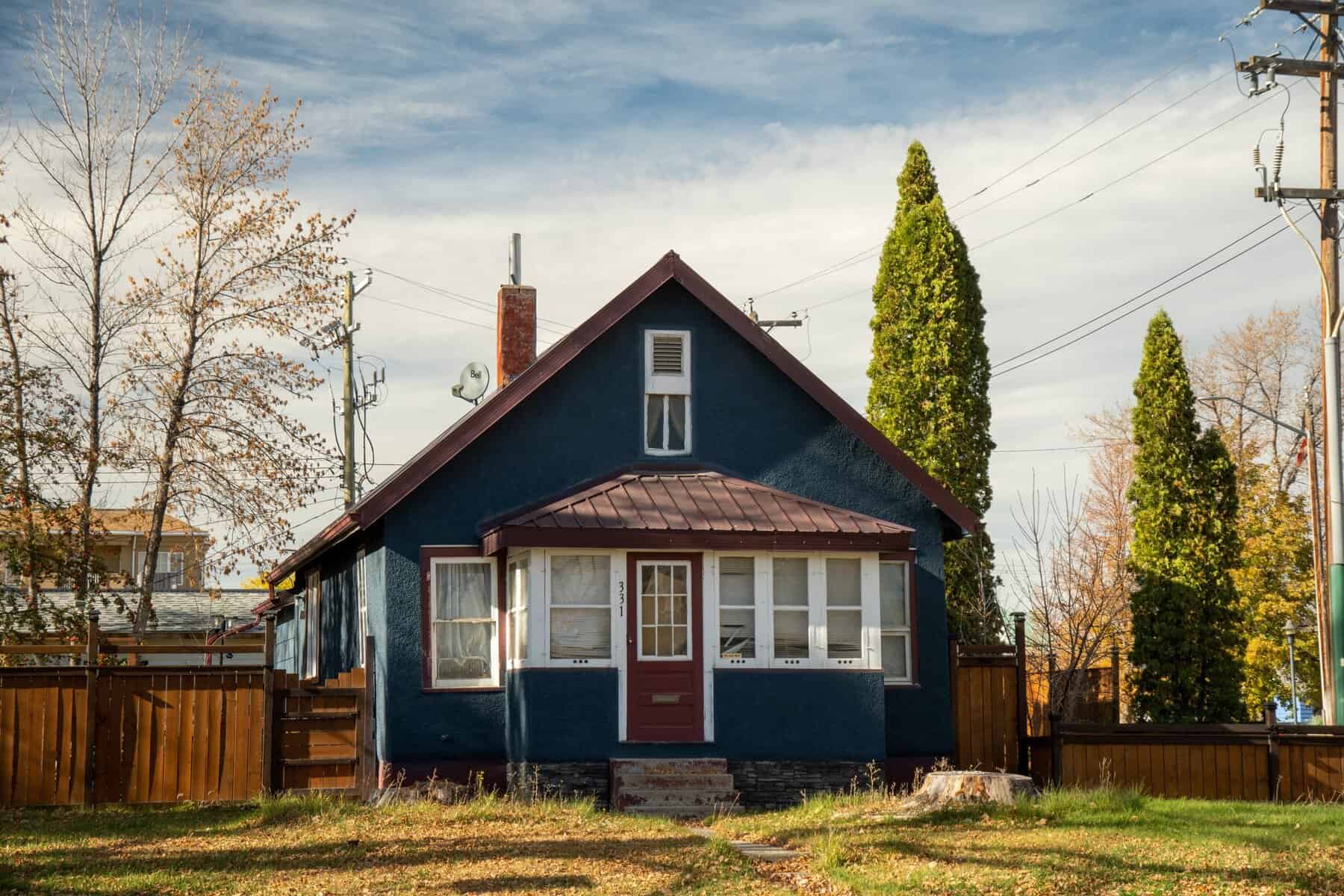7 simple tips to prevent water damage for older homes