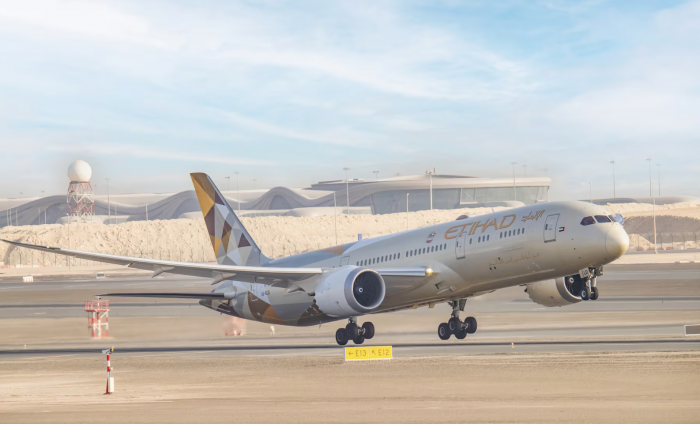 Etihad Airways resumes limited flight schedule | News