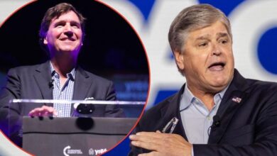 Sean Hannity takes aim at Tucker Carlson with new podcast