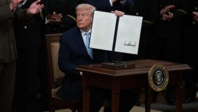 Trump, 79, is raising health concerns after struggling to sit at a small desk