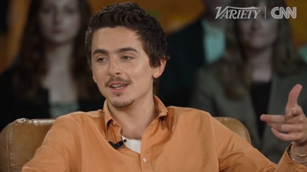 'Weekend Update' pokes Timothée Chalamet for Opera, Ballet Notes