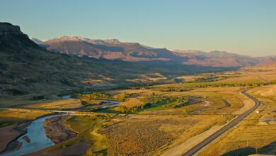 Land in Wyoming with mountains and water