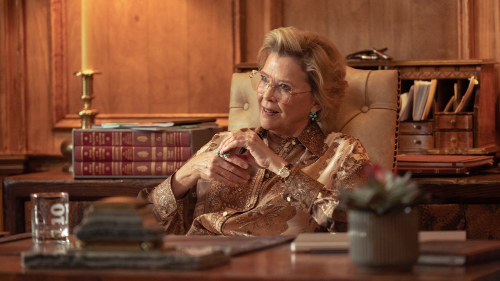 Annette Bening about Beulah's wardrobe, accent and arguments