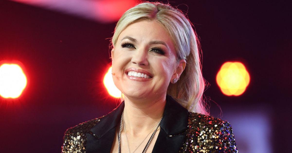 Erika Kirk urges graduates to “marry young” in her commencement address