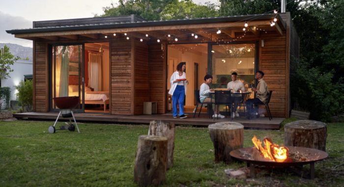 More Ways to Earn Miles with Airbnb | News