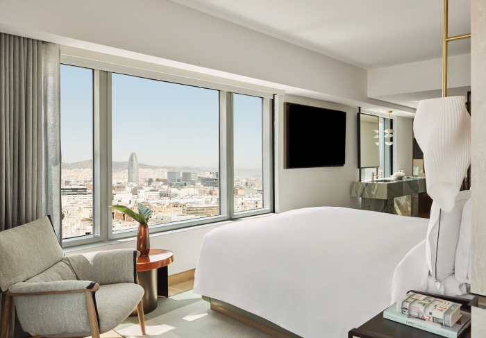 Hotel Arts Barcelona offers Skyline suites that frame the newly completed towers of the Sagrada Família | News