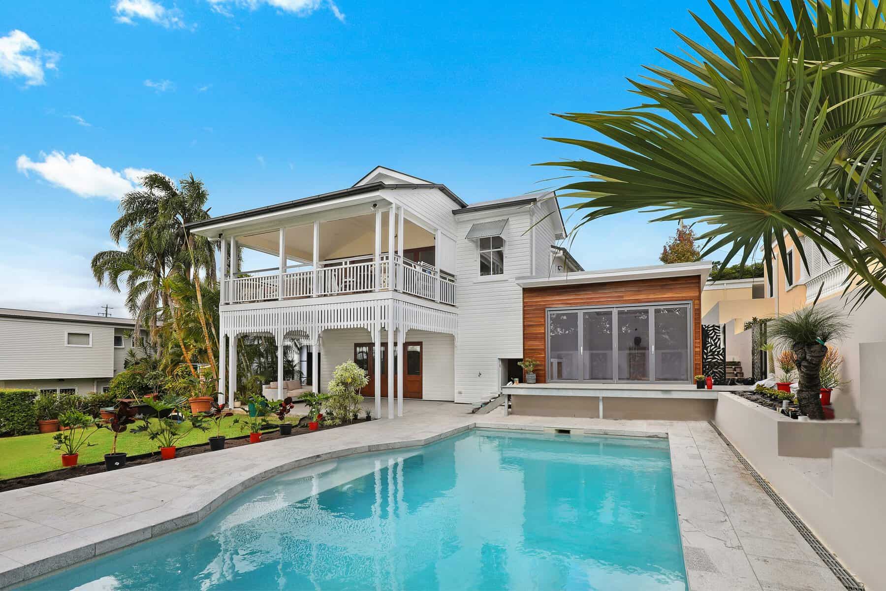 Top 8 Home Features for Warm Climates