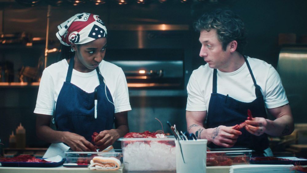 What happens to Carmy and the restaurant?