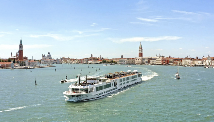 What's new at Uniworld: record bookings, new superships and luxurious land adventures | News