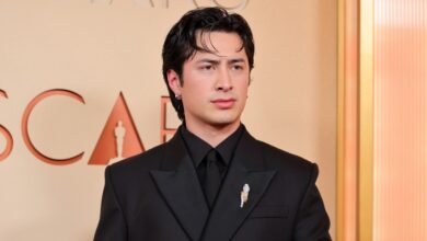 Hudson Williams Confronts Fans Who Followed Him Home in Viral Video